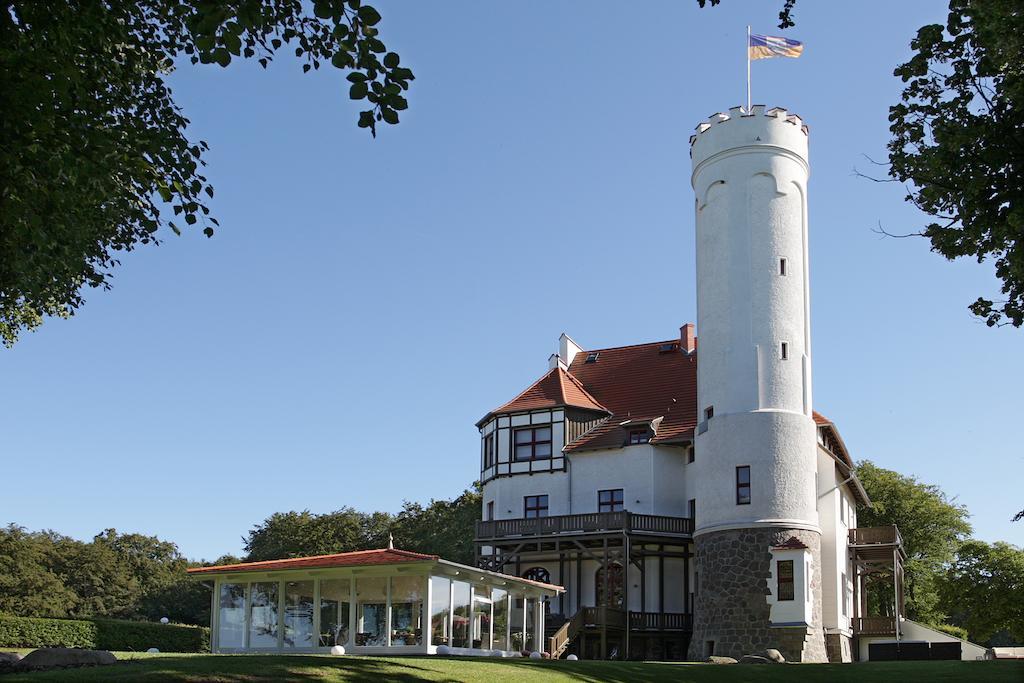 Romantik Hotel Schloss Ranzow Lohme Exterior photo